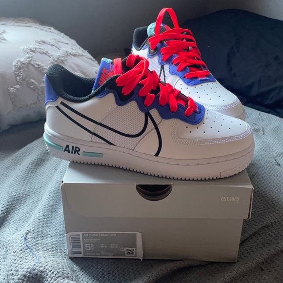 Nike Air Force 1 react (GS) Nike Air Force 1 react (GS)